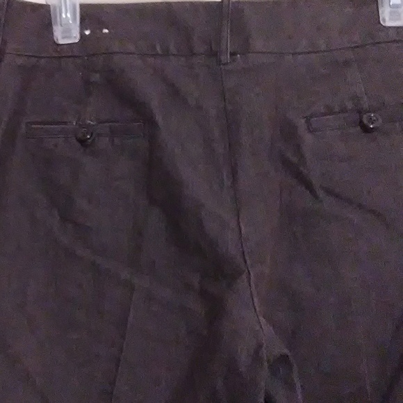 Dressbarn Cropped Pants. Size 10P - Picture 5 of 6